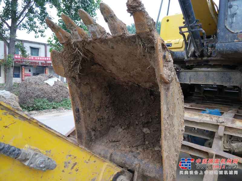 河南出售转让二手7000小时2011年卡特重工CT85挖掘机