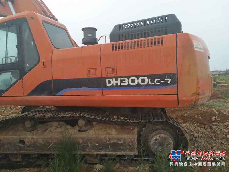 河北出售转让二手15000小时2009年斗山DH300挖掘机