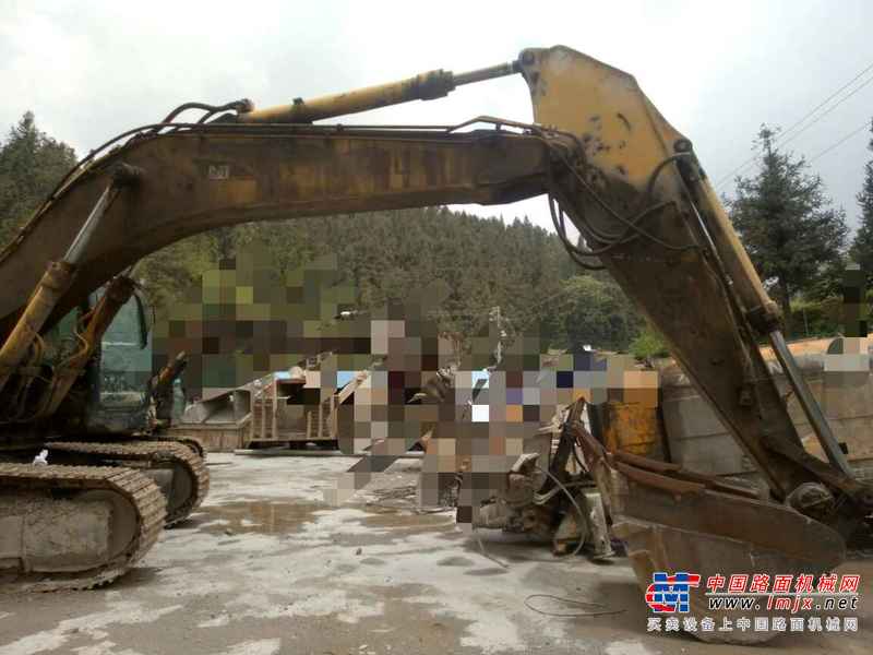 贵州出售转让二手18000小时2003年卡特彼勒330C挖掘机