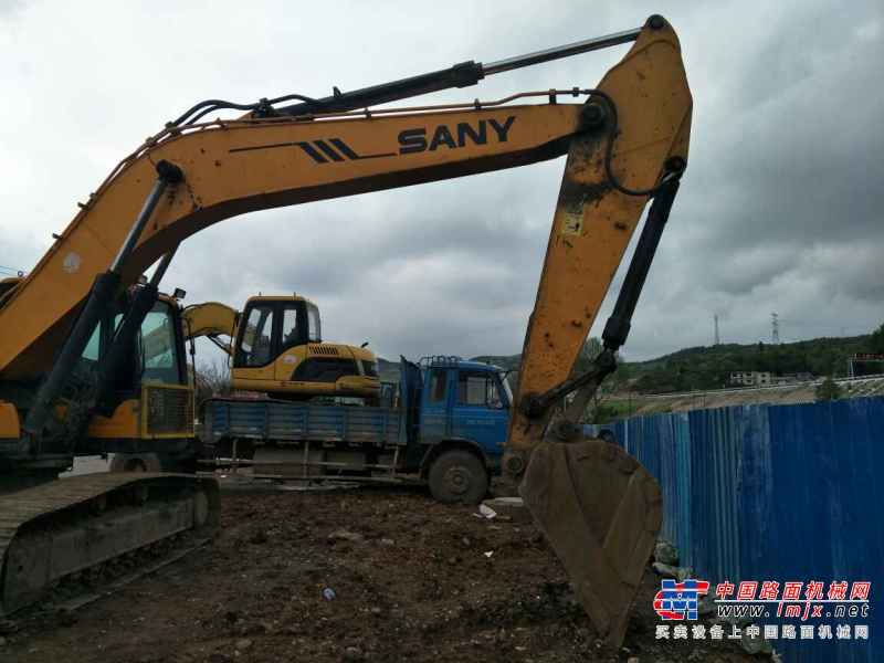 甘肃出售转让二手8000小时2009年三一重工SY235挖掘机