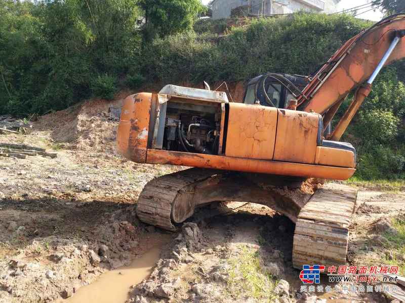 云南出售转让二手13580小时2009年日立ZX230挖掘机