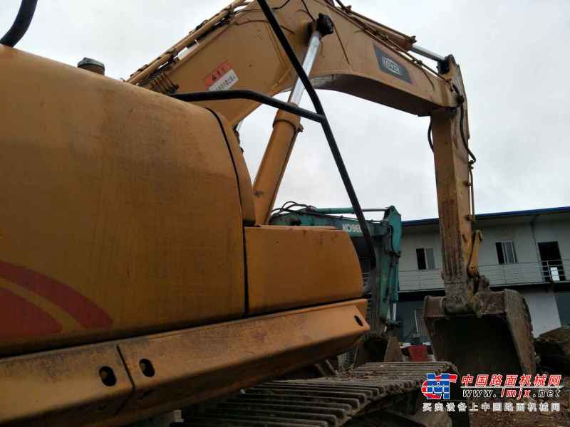 云南出售转让二手8956小时2010年福田雷沃FR330挖掘机