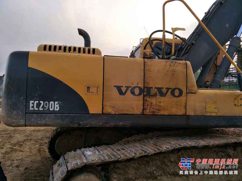 贵州出售转让二手9800小时2013年沃尔沃EC240B挖掘机