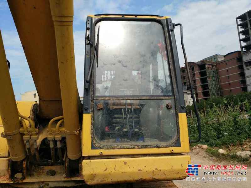 江西出售转让二手6500小时2011年小松PC220挖掘机