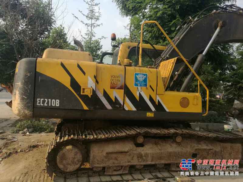 山东出售转让二手9057小时2012年沃尔沃EC210B挖掘机