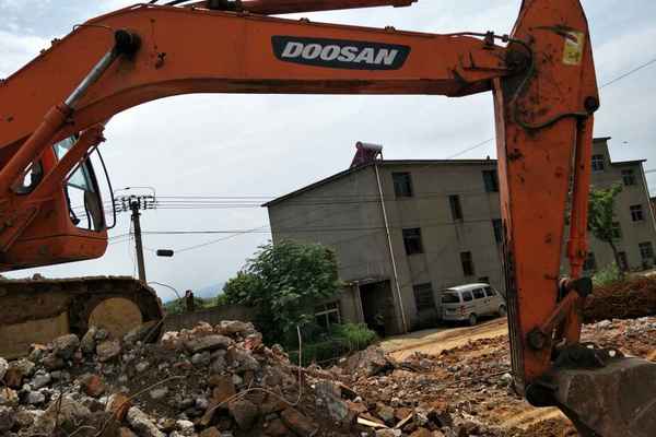 江西出售转让二手6000小时2007年斗山DH220挖掘机