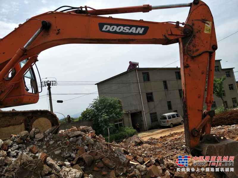 江西出售转让二手6000小时2007年斗山DH220挖掘机