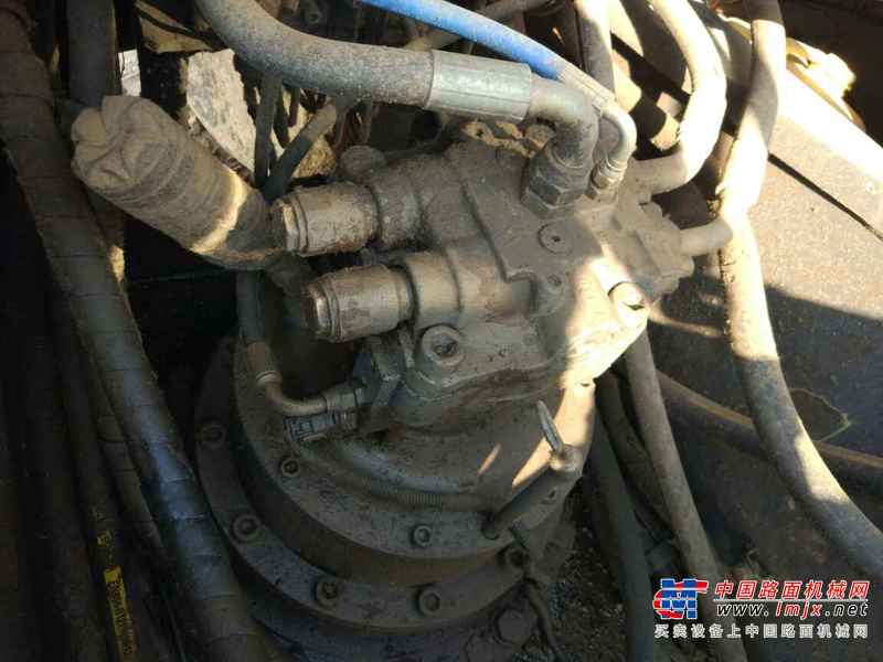 山东出售转让二手7800小时2011年日立ZX240挖掘机
