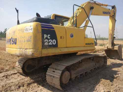 山东出售转让二手7500小时2011年小松PC210挖掘机