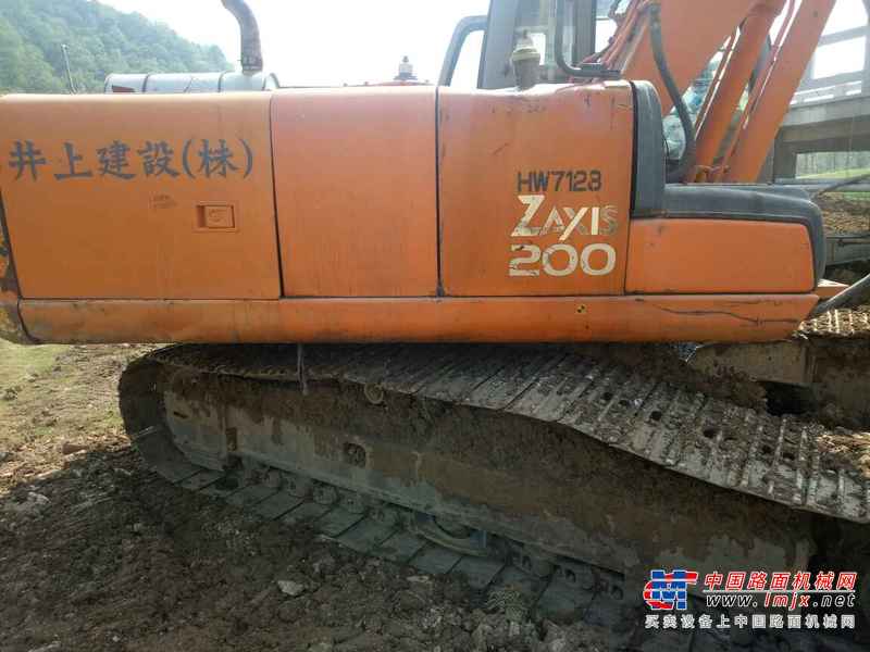 贵州出售转让二手18000小时2003年日立ZX200挖掘机