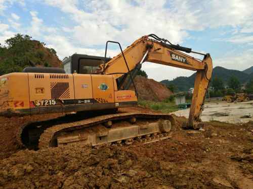 江西出售转让二手5500小时2013年三一重工SY215C挖掘机