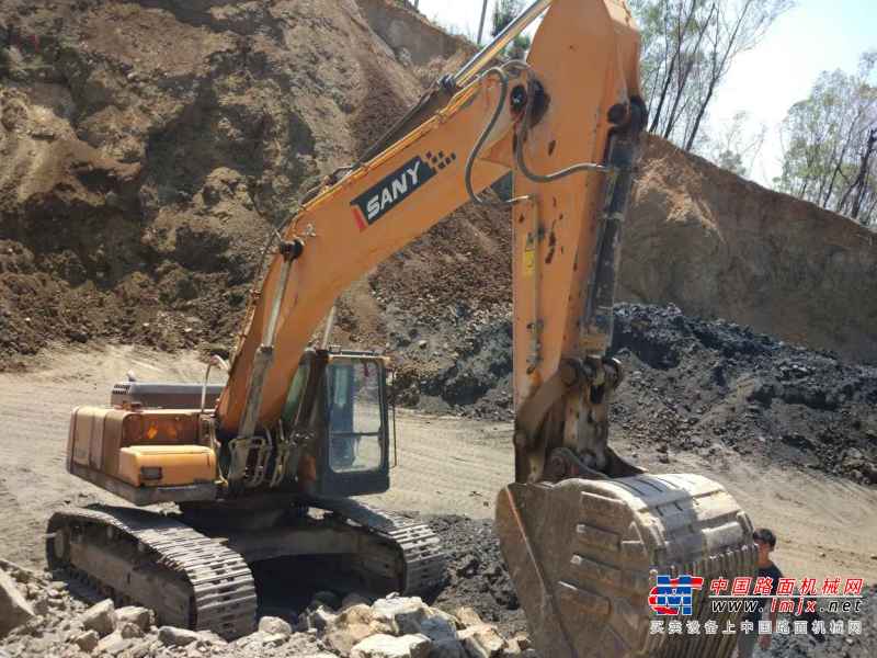 云南出售转让二手5431小时2014年三一重工SY305C挖掘机