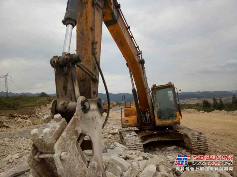 贵州出售转让二手11000小时2010年三一重工SY235C挖掘机