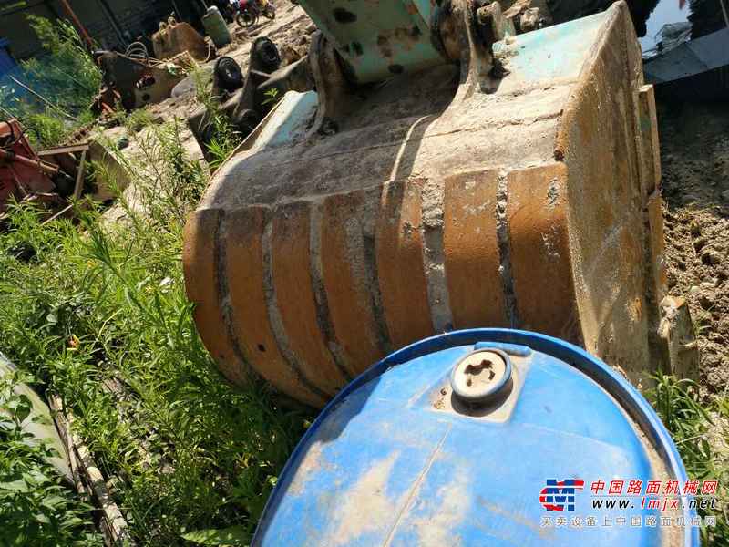 云南出售转让二手6892小时2012年神钢SK140LC挖掘机