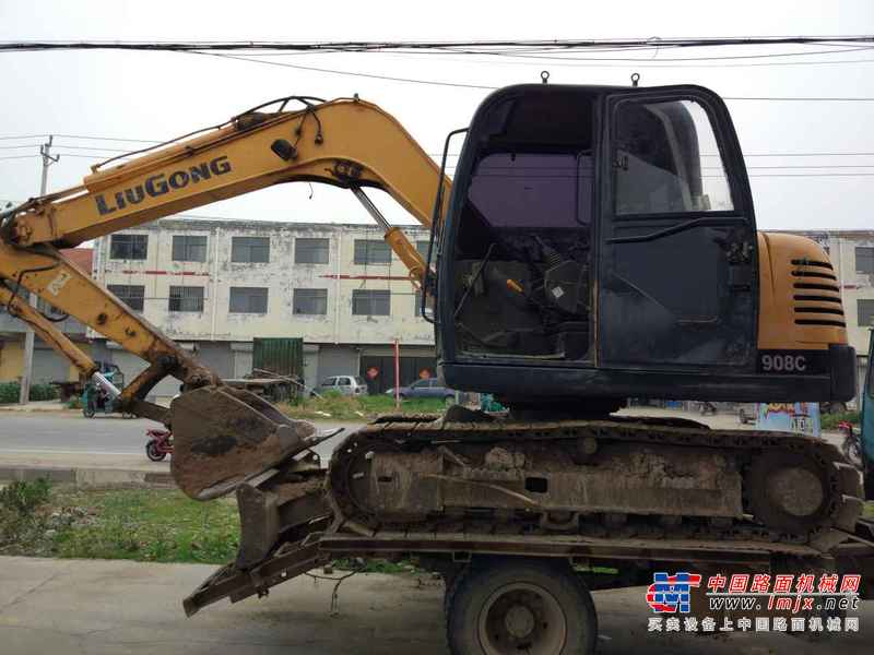 山东出售转让二手8000小时2010年柳工CLG908C挖掘机