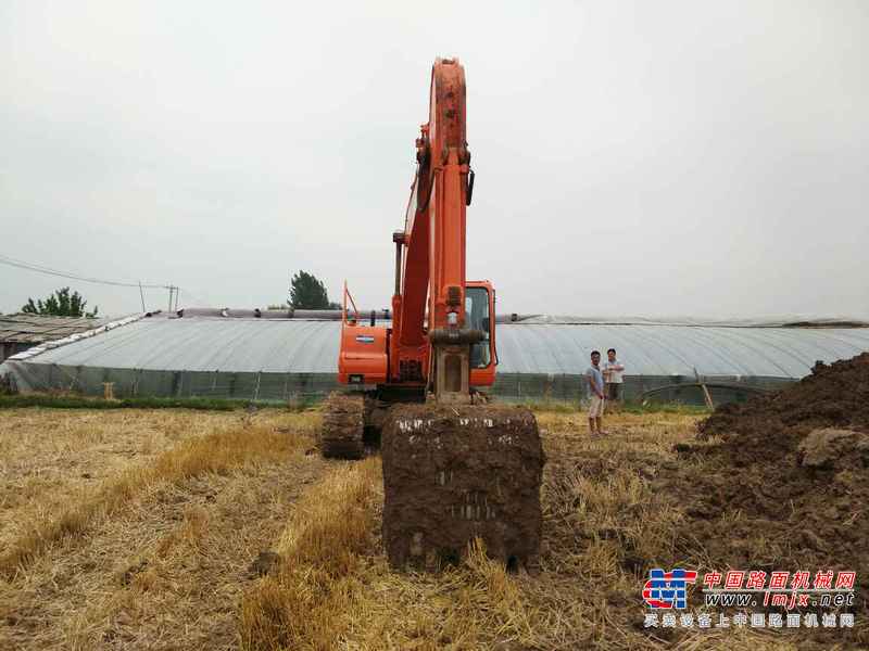 河南出售转让二手5116小时2011年斗山DH220LC挖掘机