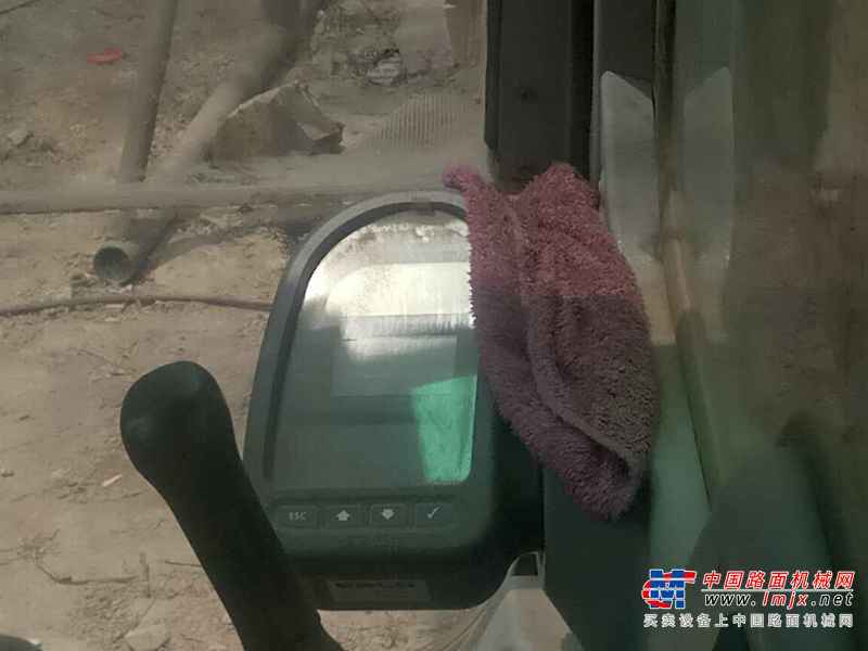 山西出售转让二手2000小时2014年临工LG6210挖掘机