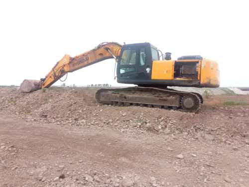 黑龙江出售转让二手10000小时2009年现代R335LC挖掘机