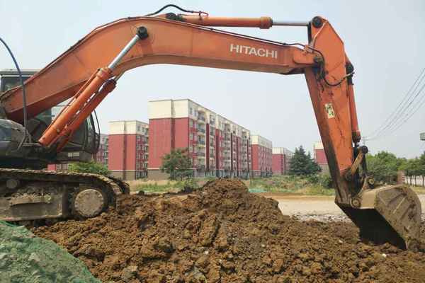 河南出售转让二手7800小时2010年日立ZX350K挖掘机