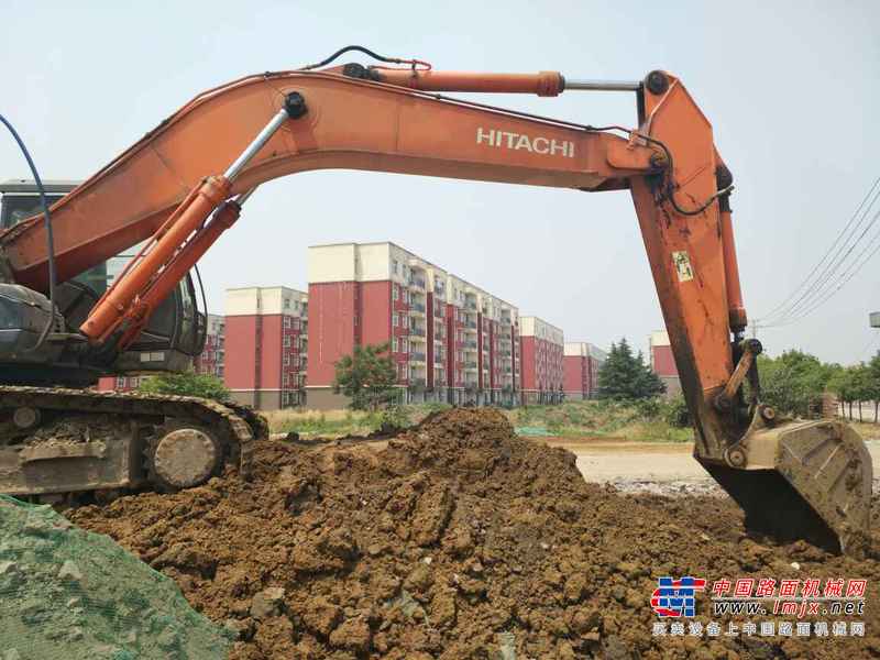 河南出售转让二手7800小时2010年日立ZX350K挖掘机