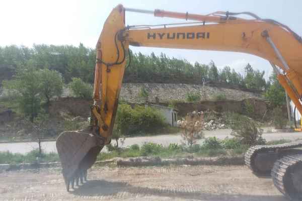 山西出售转让二手9000小时2008年现代R225LC挖掘机