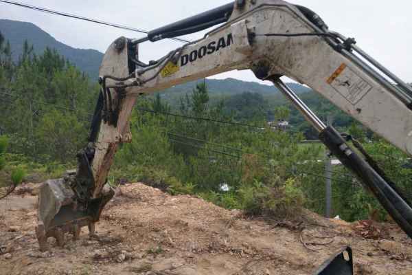 广东出售转让二手6000小时2010年山猫MX331挖掘机