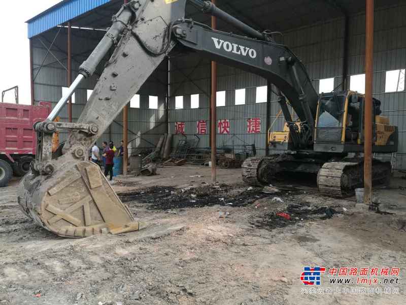 山西出售转让二手9000小时2011年沃尔沃EC460BLC挖掘机
