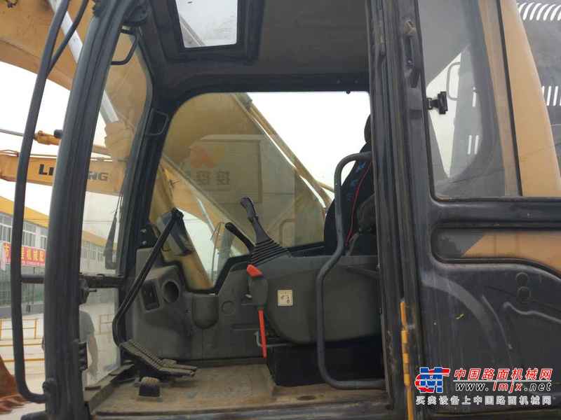 陕西出售转让二手3000小时2013年柳工CLG922D挖掘机