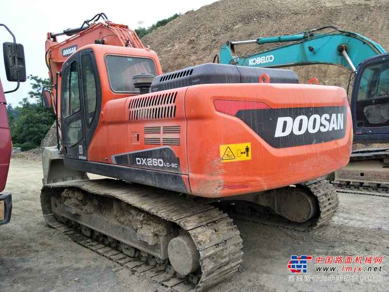 湖北出售转让二手3000小时2014年斗山DH220LC挖掘机