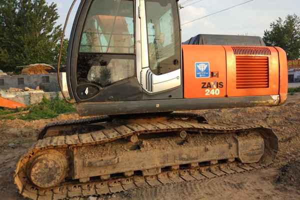 山东出售转让二手8000小时2010年日立ZX240挖掘机