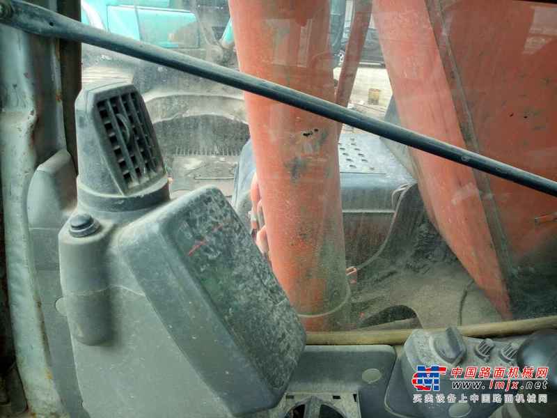 贵州出售转让二手17000小时2007年日立ZX120挖掘机