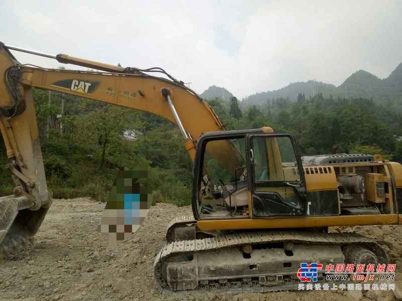 贵州出售转让二手12000小时2009年卡特彼勒325C挖掘机