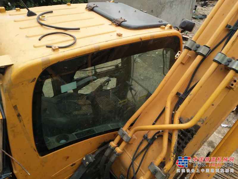 河南出售转让二手6000小时2012年现代R215挖掘机