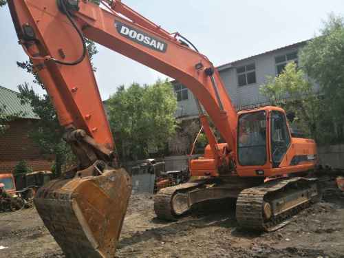 河北出售转让二手7800小时2011年斗山DH300LC挖掘机