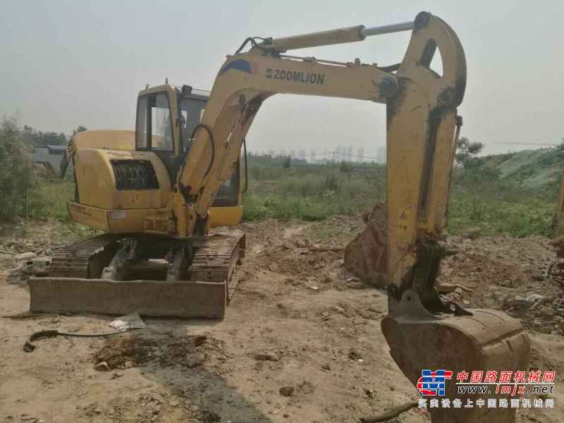 河南出售转让二手6800小时2011年中联重科ZE60E挖掘机