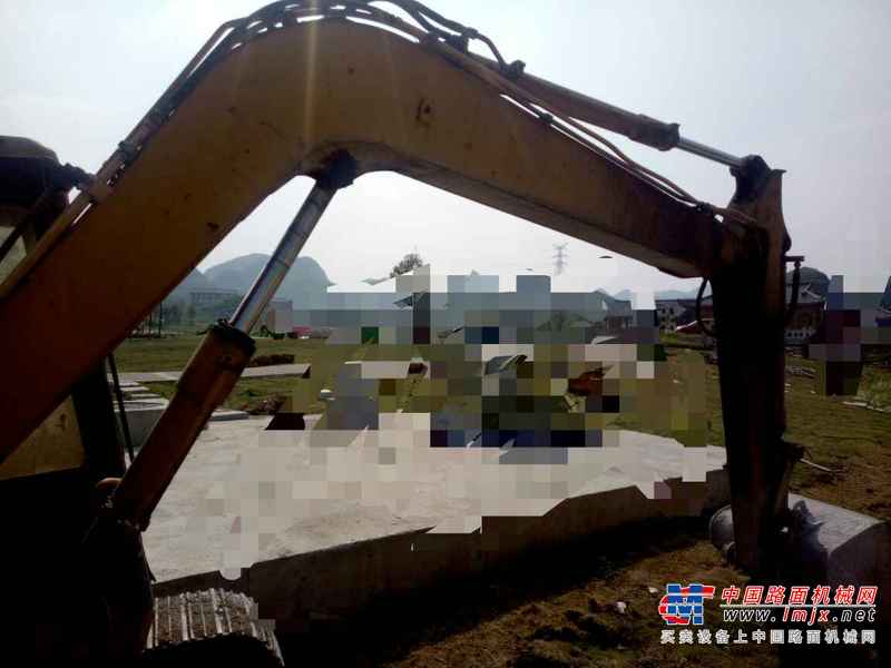 贵州出售转让二手19000小时2004年卡特彼勒E70B挖掘机