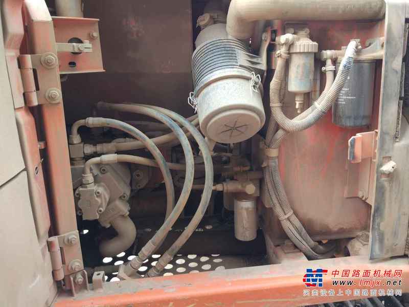 云南出售转让二手8356小时2011年日立ZX70挖掘机