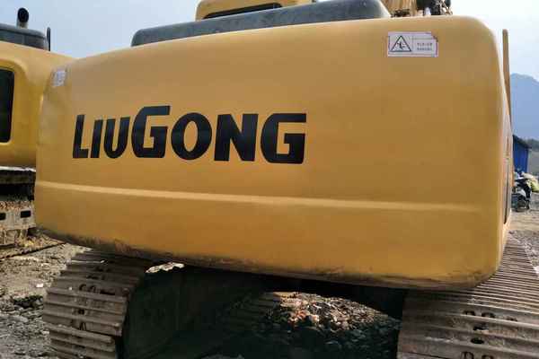贵州出售转让二手6700小时2010年柳工CLG915C挖掘机