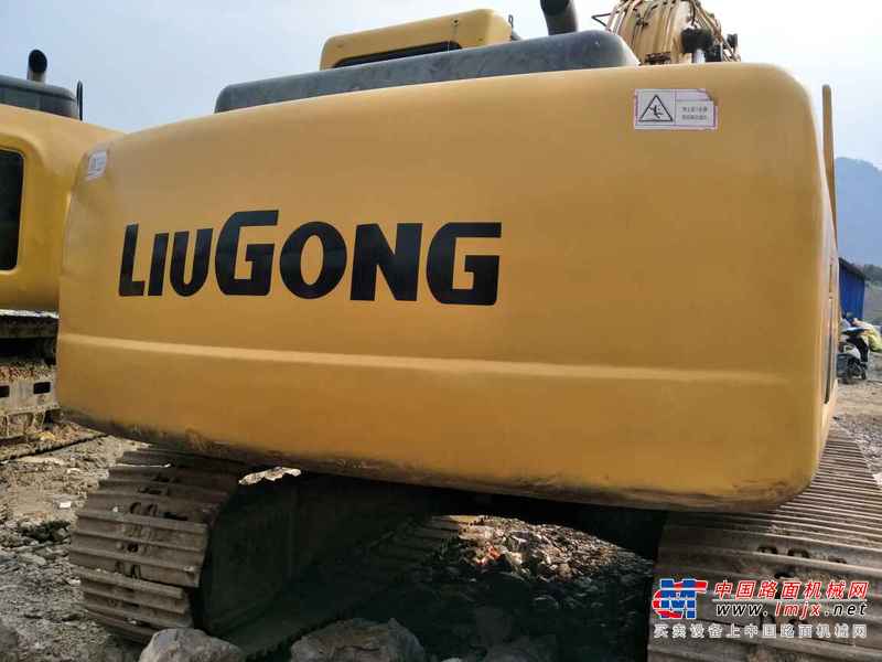 贵州出售转让二手6700小时2010年柳工CLG915C挖掘机