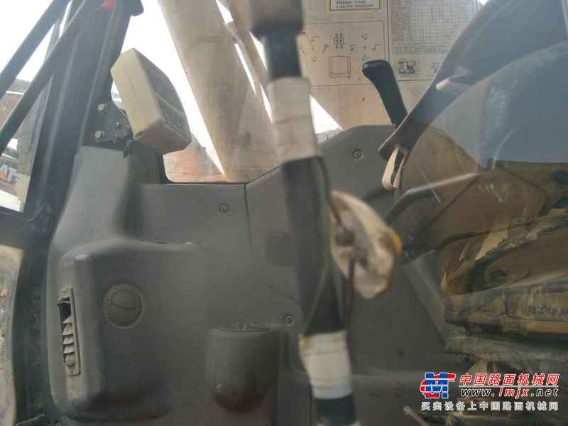 贵州出售转让二手8300小时2010年柳工CLG225C挖掘机