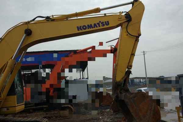 陕西出售转让二手4500小时2011年小松PC220LC挖掘机