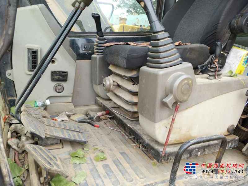 河南出售转让二手7643小时2012年现代R80挖掘机