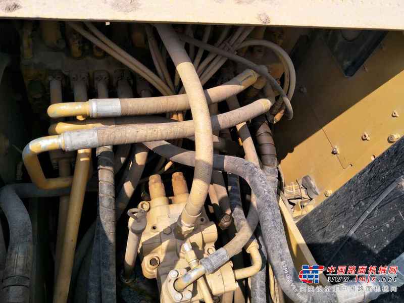 湖北出售转让二手8700小时2011年卡特彼勒320D挖掘机