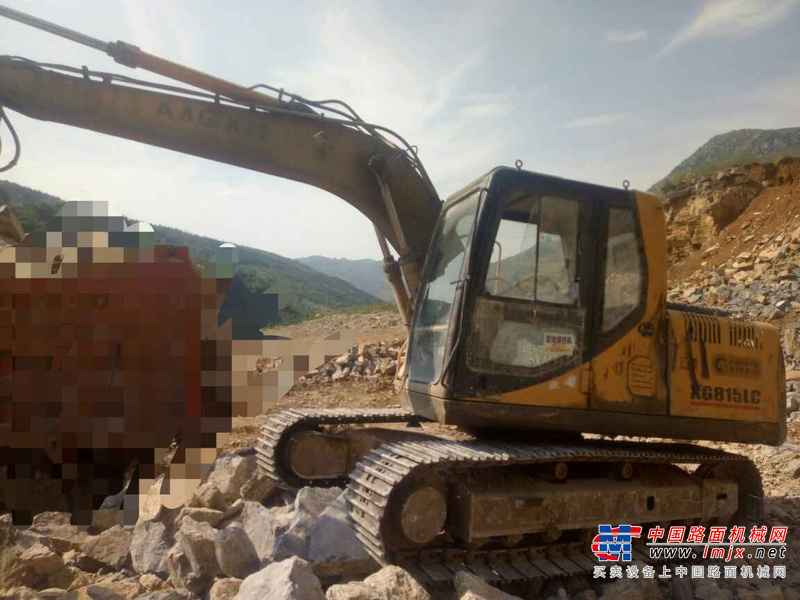 贵州出售转让二手12000小时2011年厦工XG815LC挖掘机