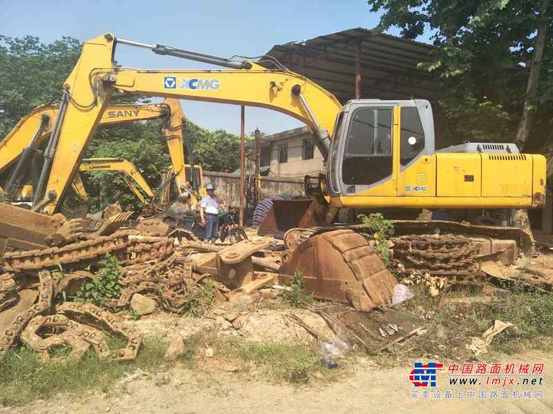 江西出售转让二手5600小时2010年徐工XE210挖掘机