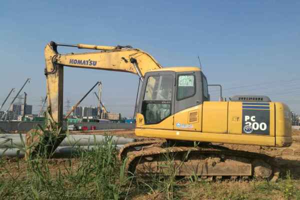 安徽出售转让二手10600小时2006年小松PC200挖掘机