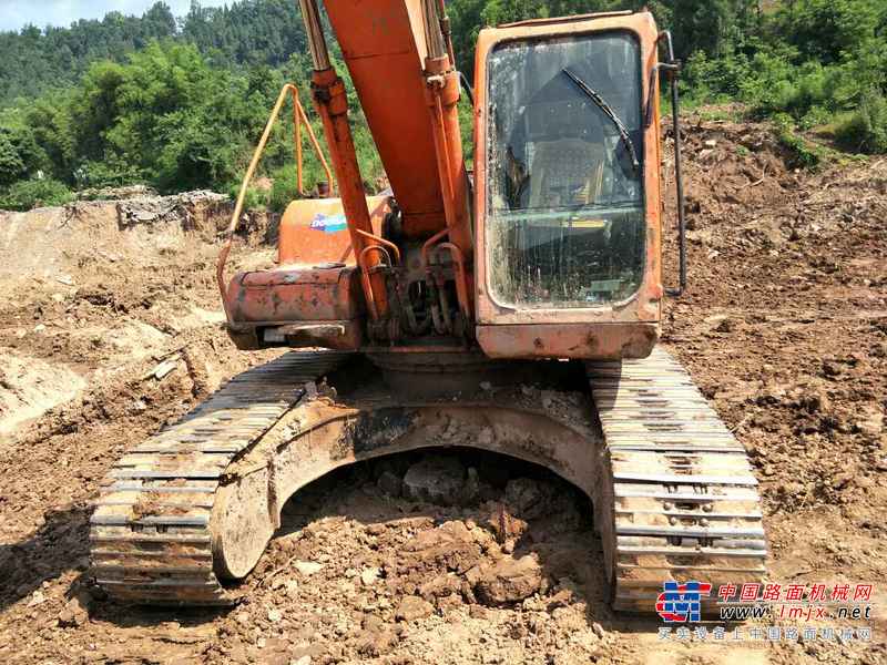 四川出售转让二手14000小时2009年斗山DH220LC挖掘机
