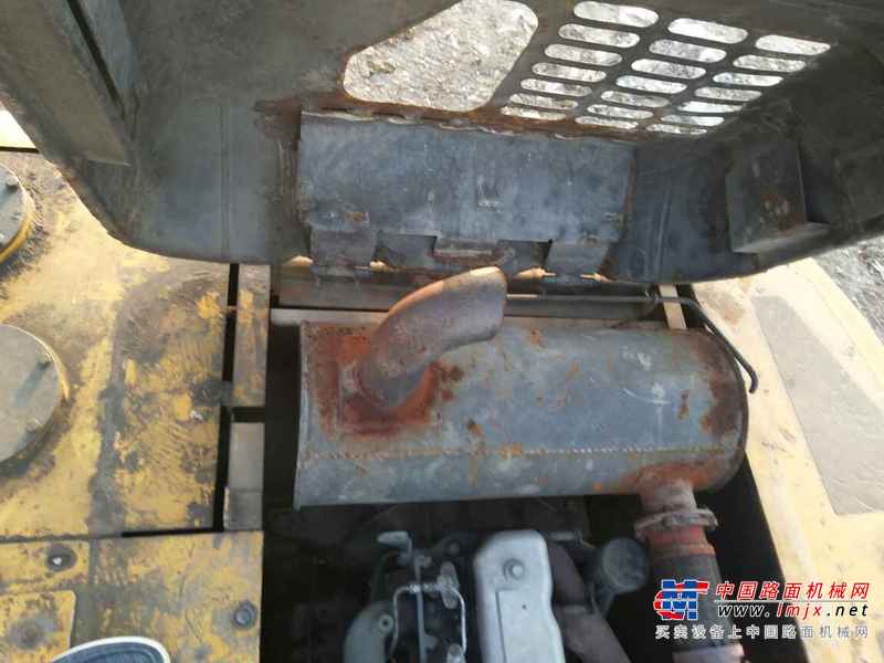 江苏出售转让二手10000小时2010年徐工XE215C挖掘机