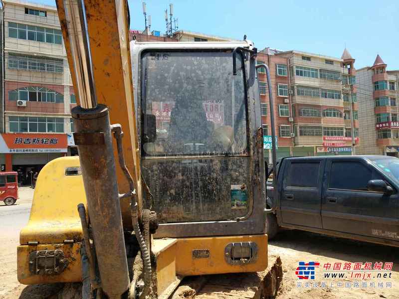 江西出售转让二手6000小时2011年徐工XE60挖掘机