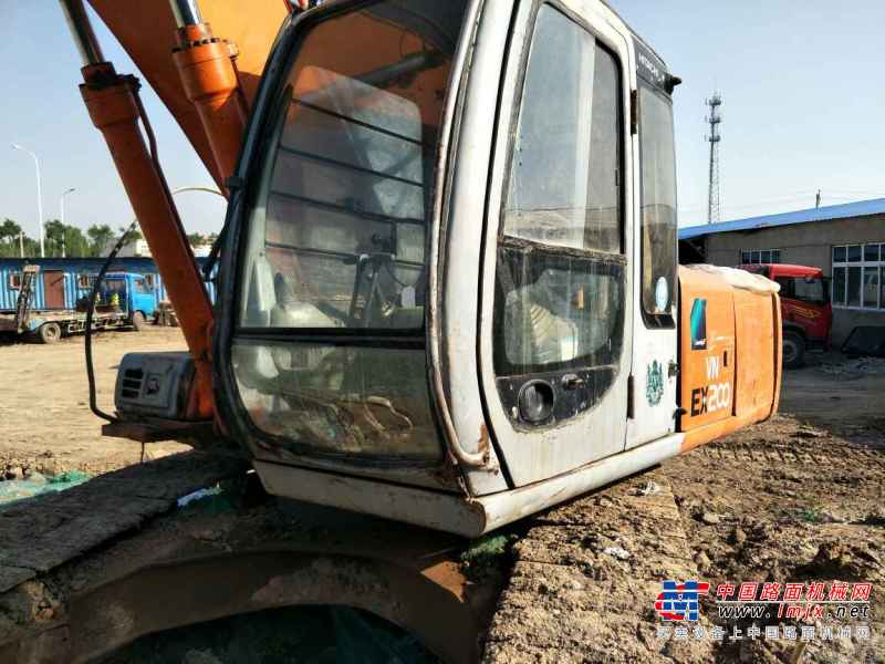 天津出售转让二手16000小时2003年日立EX200挖掘机